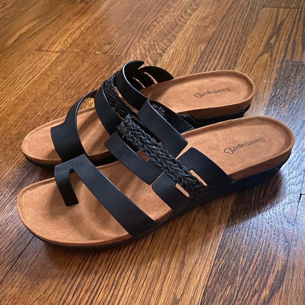 Baretraps Women’s JORRY Slide Sandals Sz 9.5 Medium 9.5M Black Wedges NEW Shoes - Picture 4 of 7